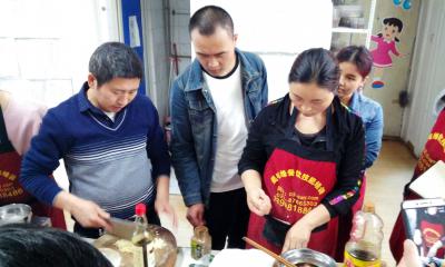 成都冒菜培訓：如何經營好一家冒菜店呢？